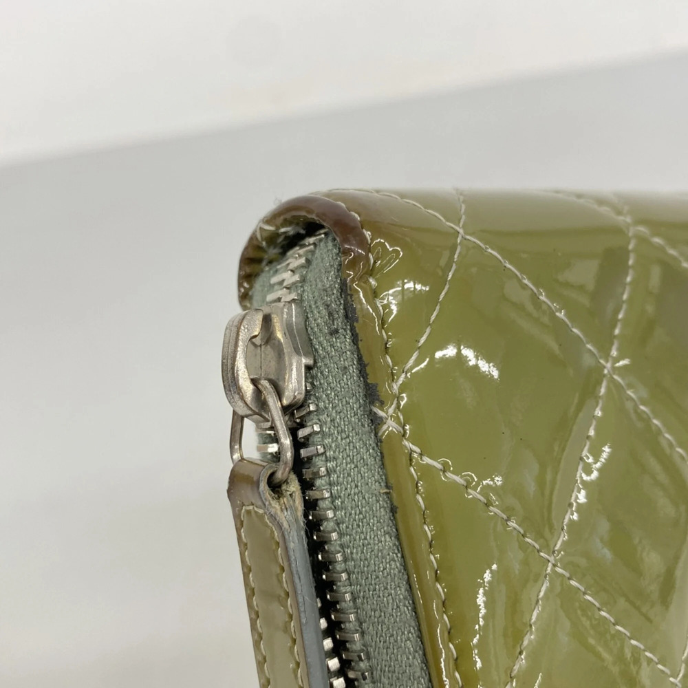 CHANEL Green Leather Wallet - Picture 8 of 11